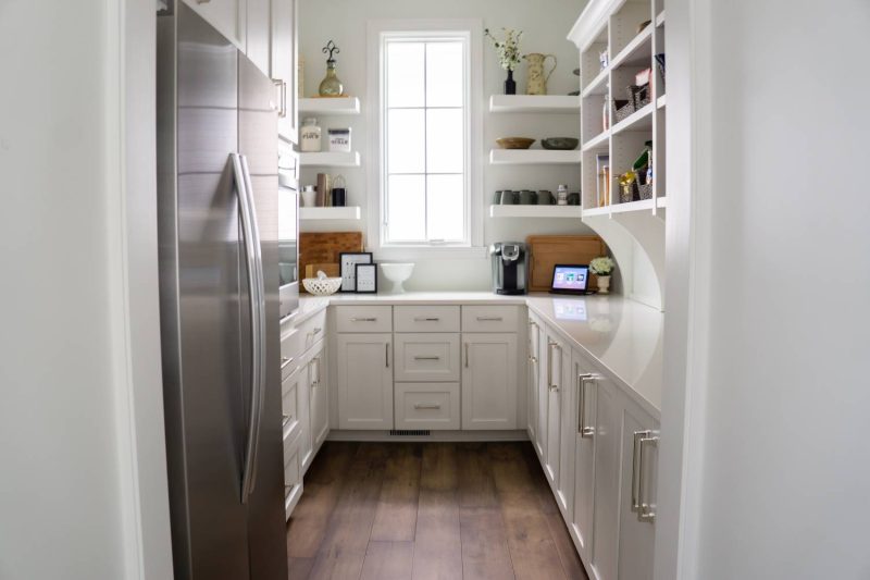 Kitchen pantry with stone countertop Indianapolis | Peak Stone Company